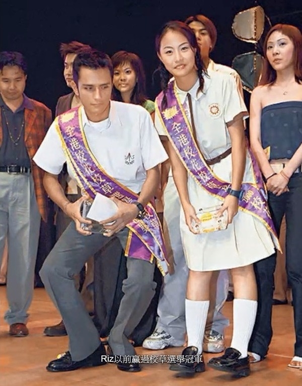 【香港女明星學生相】作為《YES!》的校花選擇冠軍的鄧麗欣Stephy,早已是當年不少少男心中的女神!