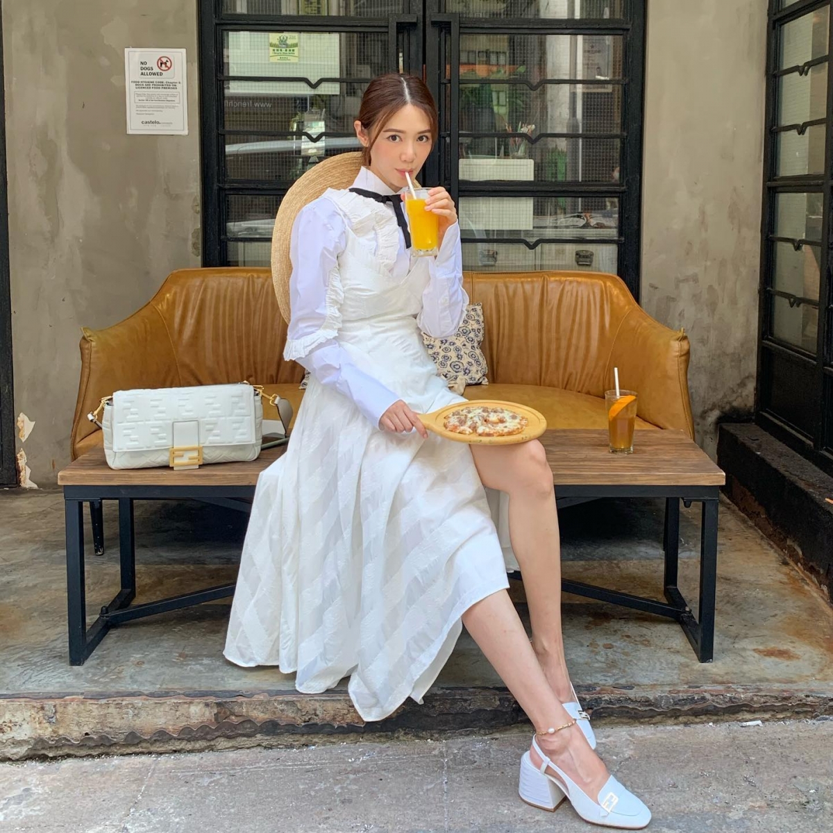 張敬軒「早餐界KOL」雕生果神鷹/反擊倪晨曦工人姐姐天鵝蘋果