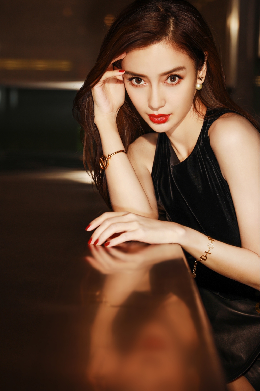 Angelababy否認係小三沒介入黃曉明跟李菲兒戀情/稱呼老公「黃先生」