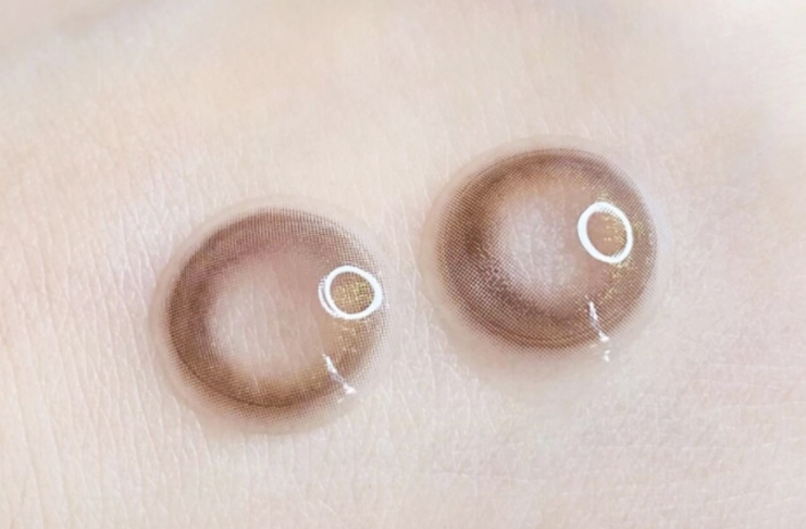 內地掀起熱潮的「金箔奶茶美瞳」