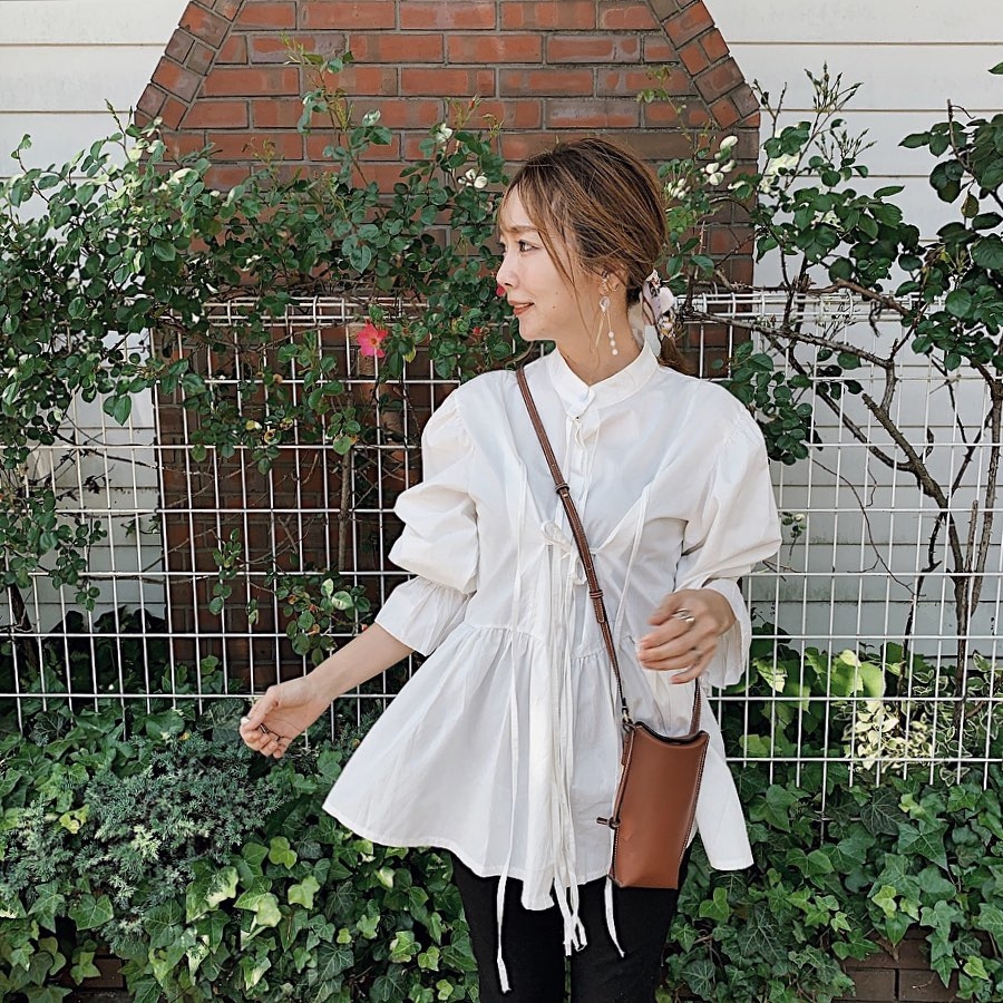 六千頭就能入手LOEWE手袋!Gate Pocket bucket bag 因外表酷似薯條盒子的關係,亦有「薯條包」之稱,回頭率絕對是100%!