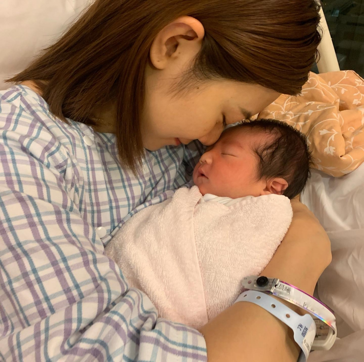 倪晨曦公開生B影片痛到崩潰/陣痛胎位不正/順產比想像痛1000萬倍