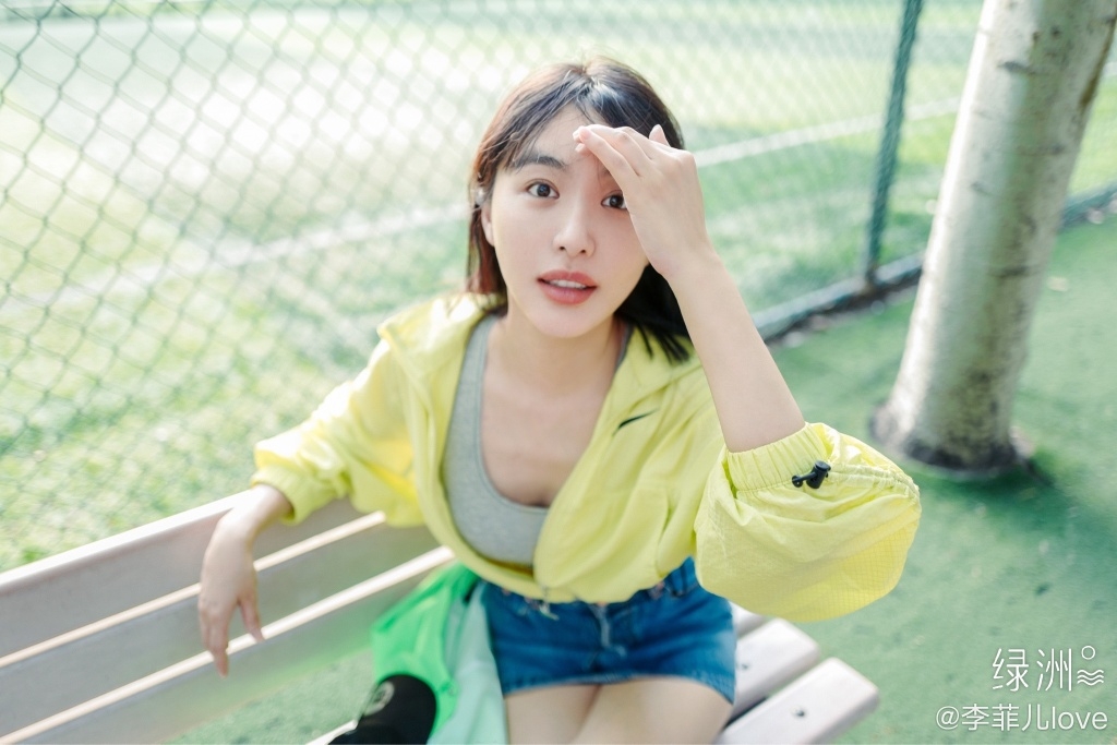 Angelababy否認係小三沒介入黃曉明跟李菲兒戀情/稱呼老公「黃先生」