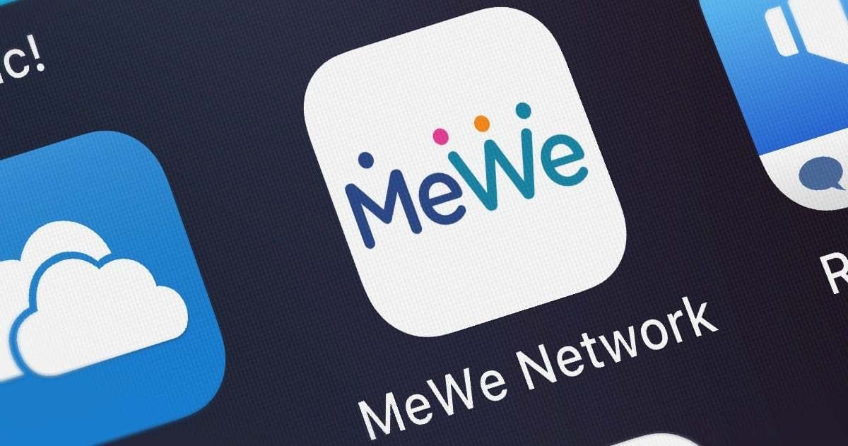 始終MeWe都要賺錢,不過就不是透過廣告形式,而是採用「用者自付」原則,例如開專頁、加大雲端儲存量、下載某些限定貼圖