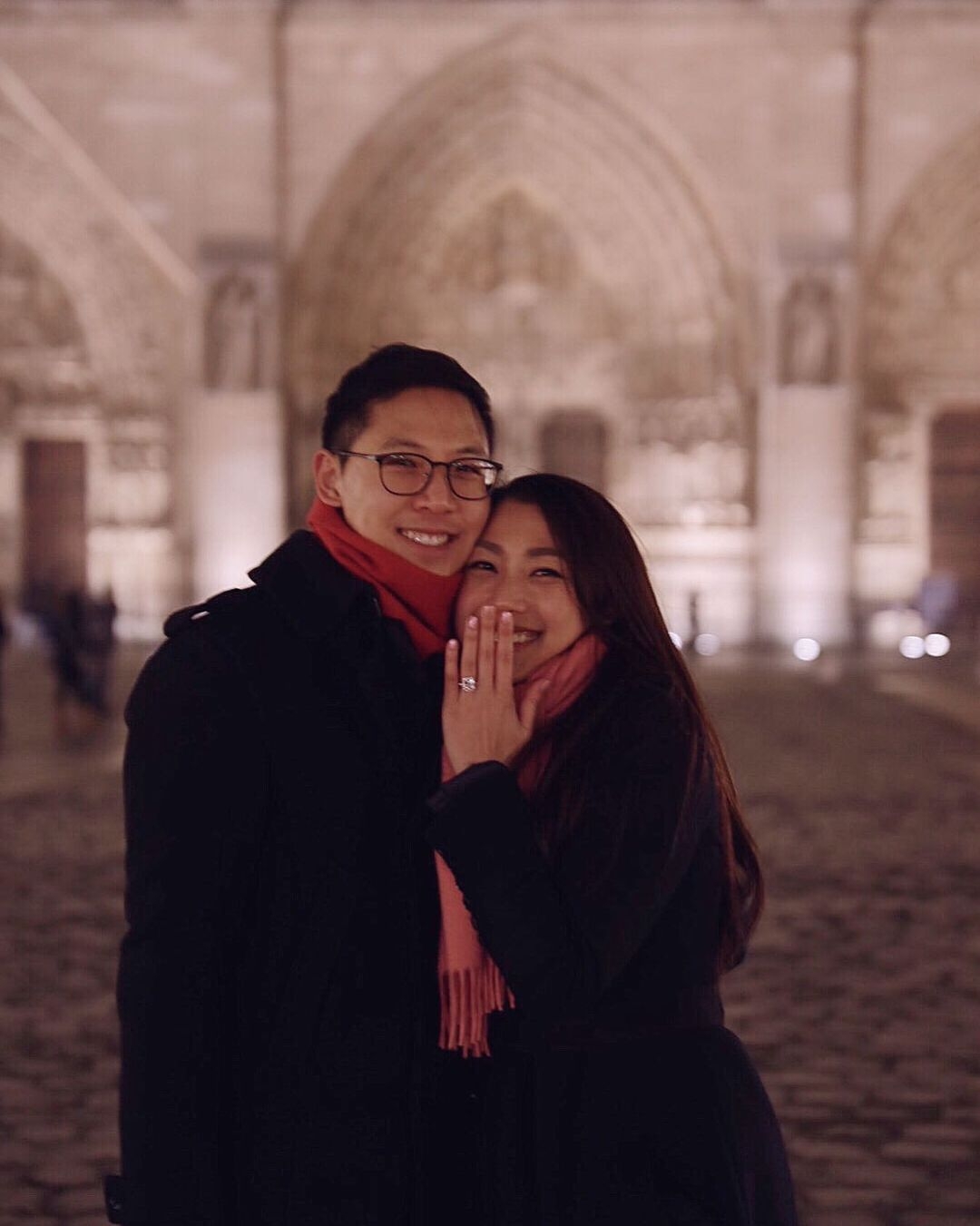 姜麗文巨型婚戒超矚目!