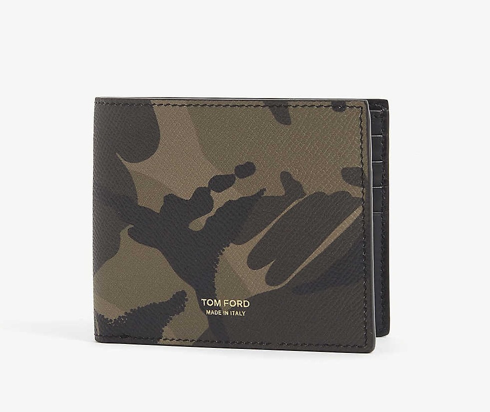 【情人節男朋友禮物2021】這款TOMFORD海軍綠色的錢包，以不同的緣色添搭在一起，很有藝術氣息！