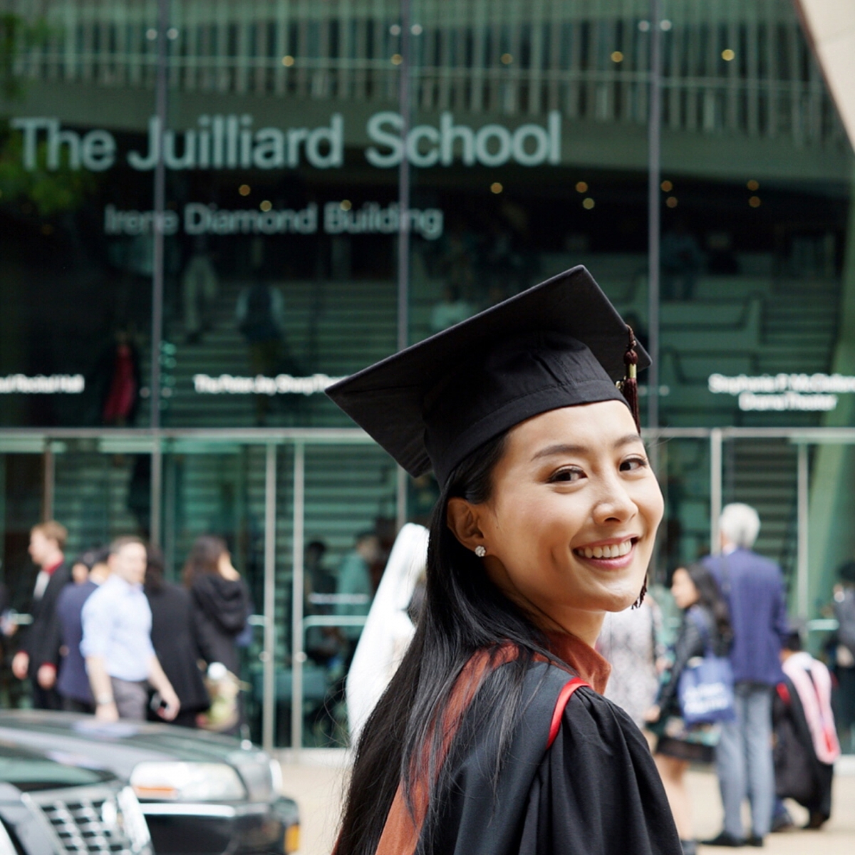 【娛樂圈高學歷女神】陳法拉2014年決定到紐約著名學院Juilliard School(茱莉亞學院)修讀四年的「戲劇碩士課程」。