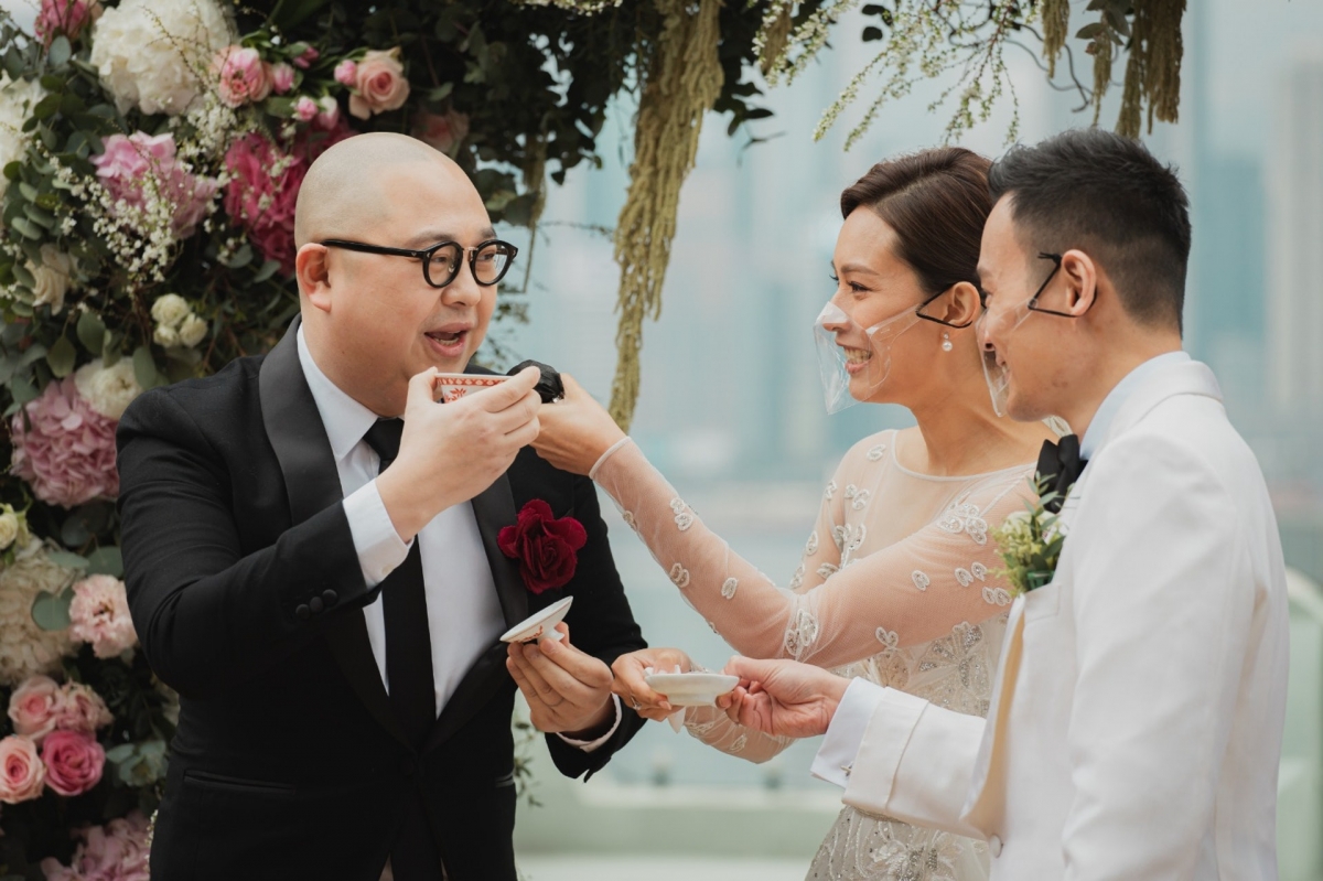 39歲朱慧敏結婚/嫁養和心臟科醫生陳良貴/舊愛Eddie送祝福