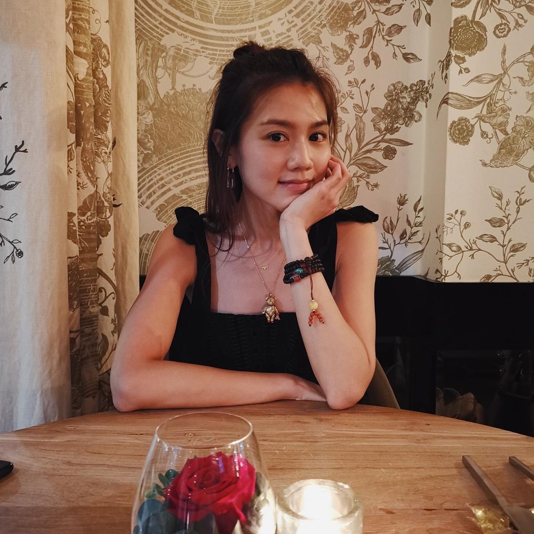 周秀娜開始轉型,不再賣弄性感,轉戰影視圈,成功擺脫?模形象,更憑《29+1》首次入圍香港電影金像獎最佳女主角提名