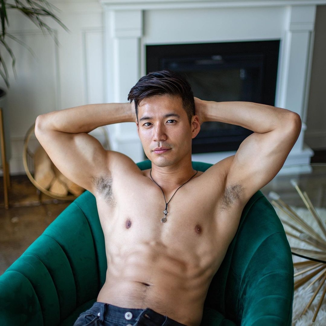 不過作為社區內膚色和背景都與別不同的亞裔男孩,小時候的Kevin受盡同輩的欺凌