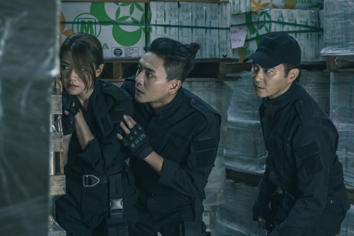 在TVB播映的邵氏短劇《非凡三俠》只得6集,在月頭剛播映完畢,平均收視也有24.1點,以短劇來說反應算是不錯。主演的人馬可說是收視的保證,2位男主角張智霖和黃宗澤乃是一線帥氣男演員,難怪會引來不少觀眾一睹他們合作的風采!