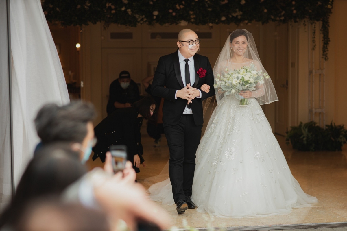 39歲朱慧敏結婚/嫁養和心臟科醫生陳良貴/舊愛Eddie送祝福
