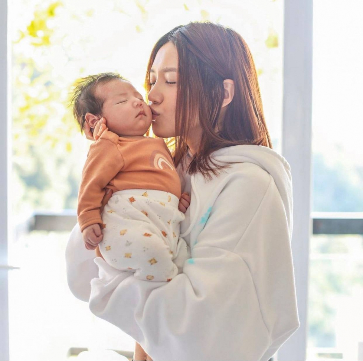 倪晨曦公開生B影片痛到崩潰/陣痛胎位不正/順產比想像痛1000萬倍