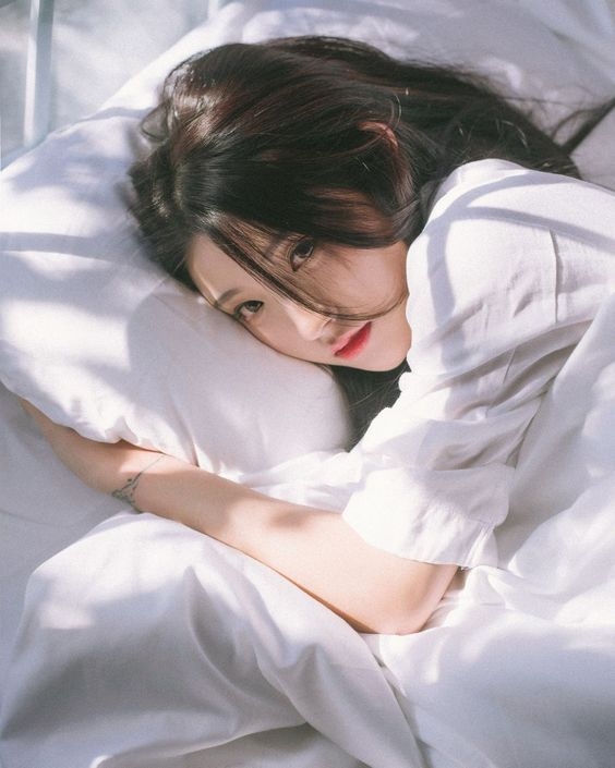 【美白日霜】美白失敗全因忽略了室內紫外線?一步杜絕曬黑陷阱+防曬霜乾燥問題