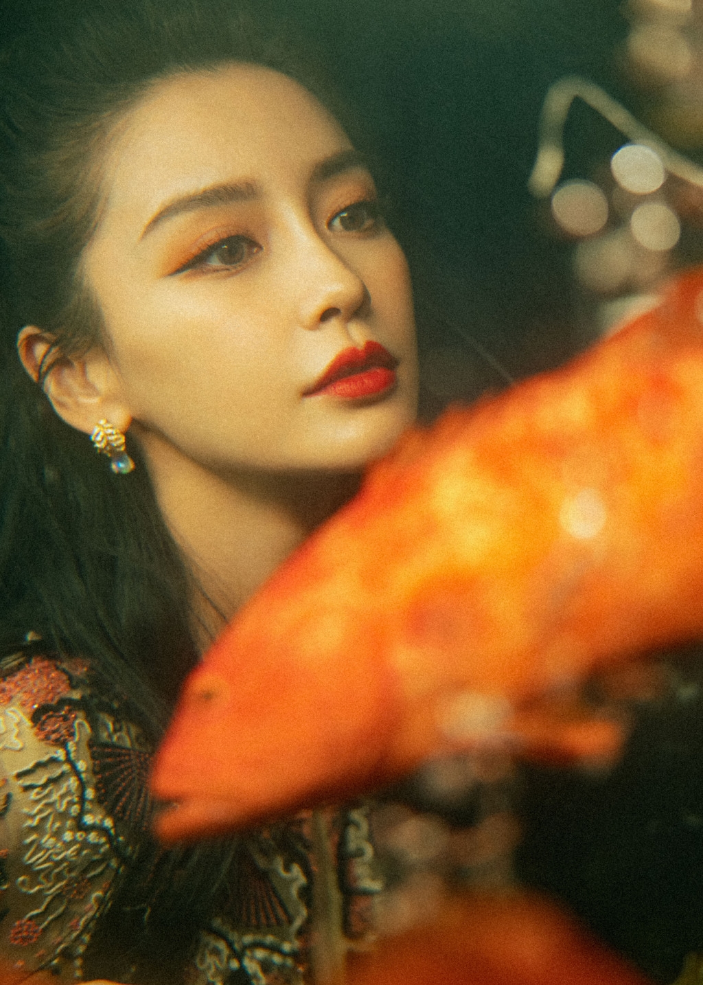 Angelababy否認係小三沒介入黃曉明跟李菲兒戀情/稱呼老公「黃先生」