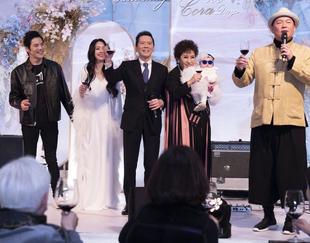 郭碧婷於2019年下嫁向佐並於翌年誕下女兒向芷