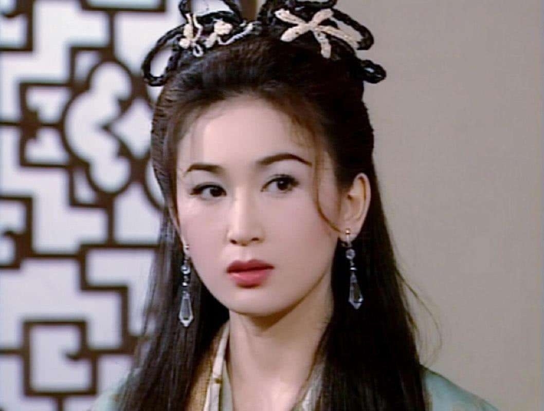 妲己的女明星,當中不乏大咖花旦如林心如﹑范冰冰﹑張馨予等。不過說到無法被打敗的經典,絕對非在劇集《封神榜》裡面令人印象深刻的溫碧霞!