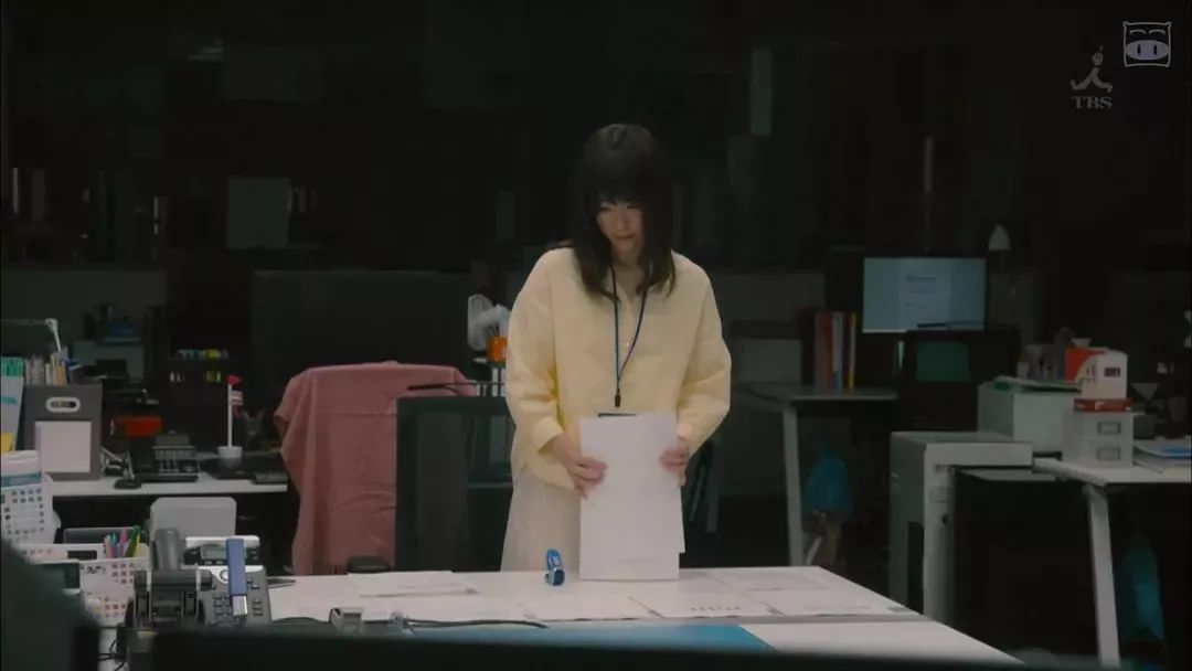 據說大陸普遍都實行「996」的制度,意解「早上9點上班,晚上9點下班,6天工作」6天工作12小時是基本的工作時數。與全球工時最短的德國相比,每週僅上班26小時比起內地的72小時是幾乎三倍啊!