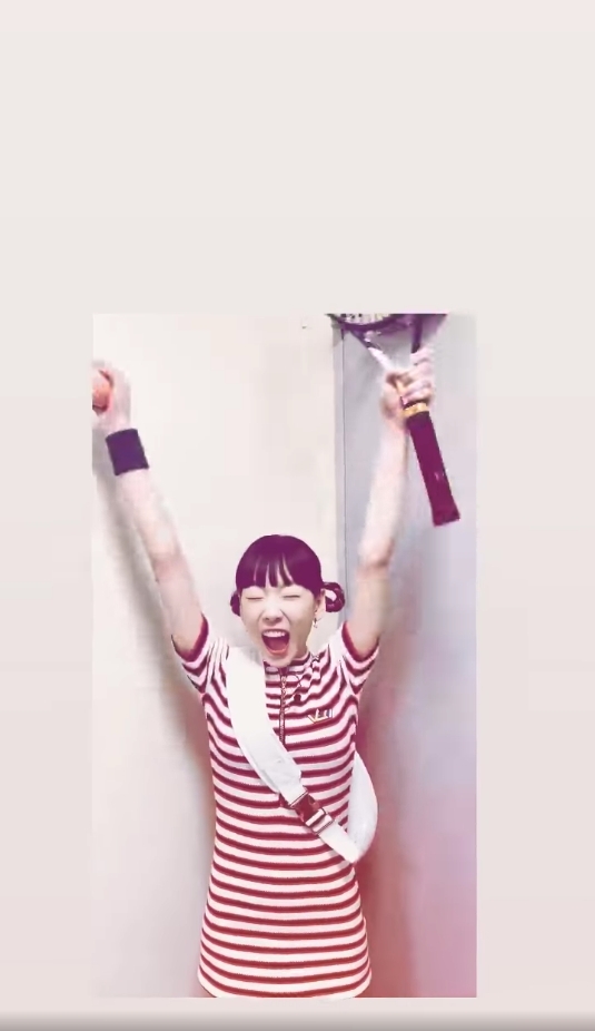 太妍在19日先上傳了乃乃佳的表情截圖,公開對她表白:「NONOKA讚!我很喜歡妳」