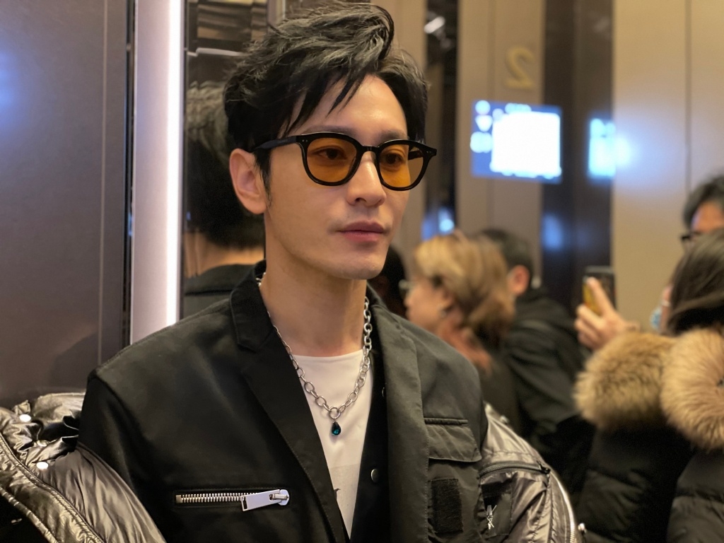 Angelababy否認係小三沒介入黃曉明跟李菲兒戀情/稱呼老公「黃先生」