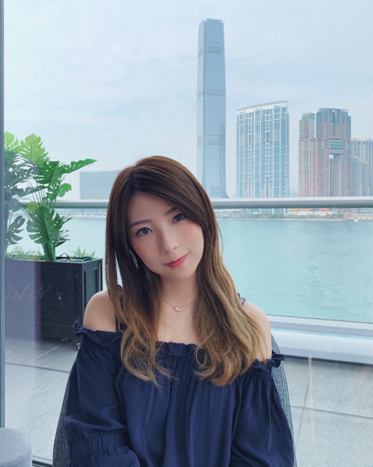 樊沛珈(Ah Gi) 主要活躍於網台「啱Channel」,不過之前她就曾是《蘋果日報》動主播,