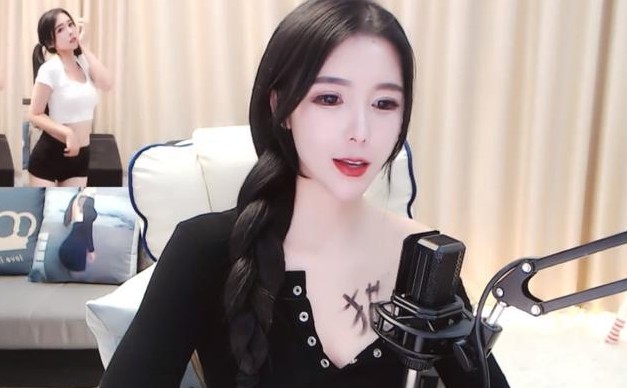 【網紅濾鏡前後大對比】隨著科技的進步,每個女生都可以變成女神!在超強效的濾鏡下,各位網紅仿如有著一式一樣的臉蛋