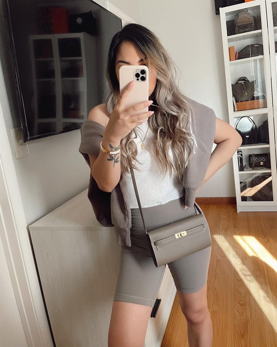 Hermès 手袋款式? 不少人也會考慮近年不少品牌也推出的 Wallet On Chain、Clutch with Chain