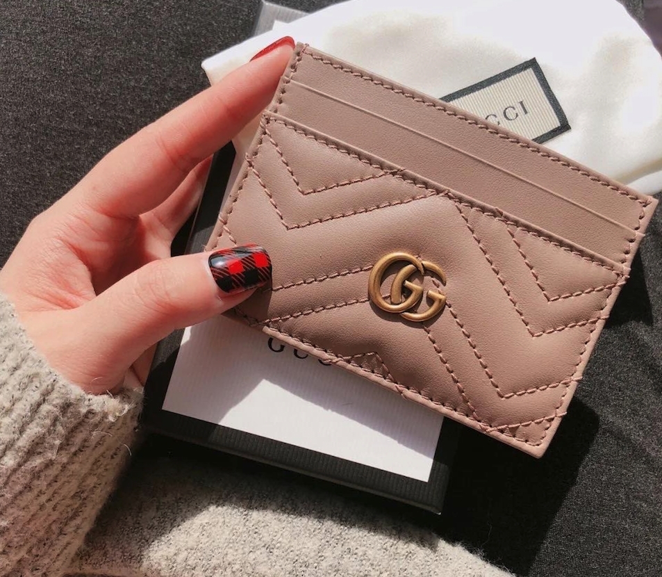 【名牌銀包卡套2021】網購LOEWE/Gucci/YSL/CHLOÉ奶茶色短銀包Card Holder