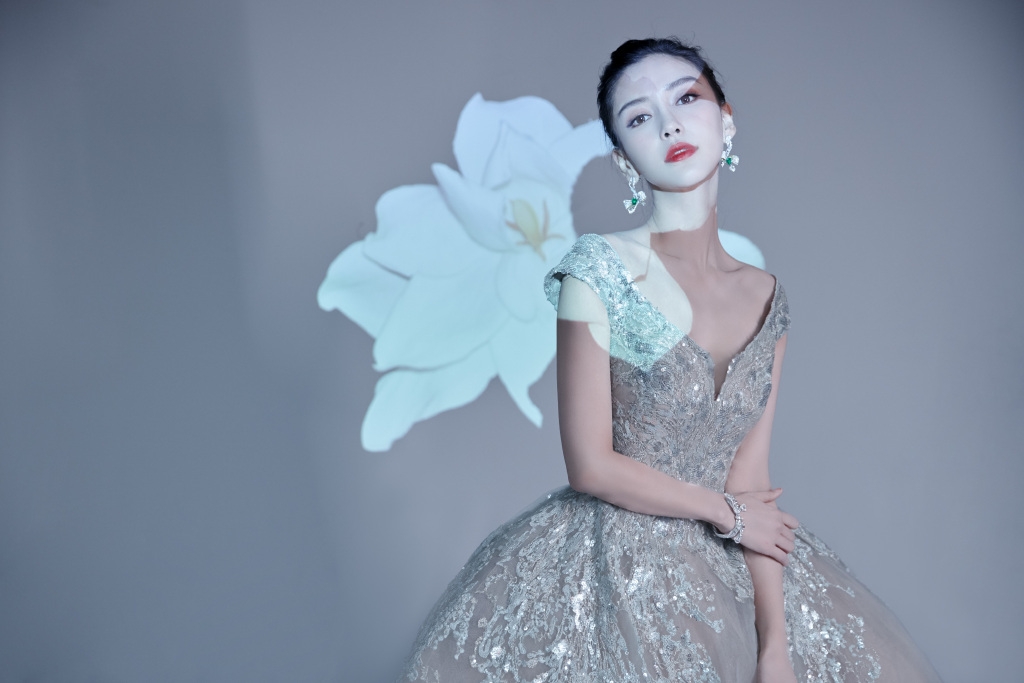 Angelababy否認係小三沒介入黃曉明跟李菲兒戀情/稱呼老公「黃先生」