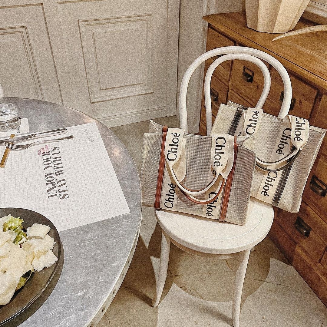 文青感十足! Chloé 全新 Woody Tote