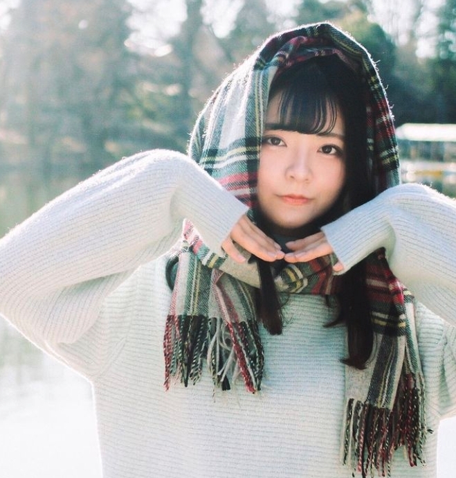 擁有包包面的女生會看起來臉腫腫,雙下巴也會顯臉肥,讓頸部線條消失不見!其實元兇有可能是出在姿勢不良,並不是水腫或肥胖,無論點減都無用!日本專家這次就介紹了檢測自己日常姿勢有沒有出錯的方法,並教授2個動作改善。