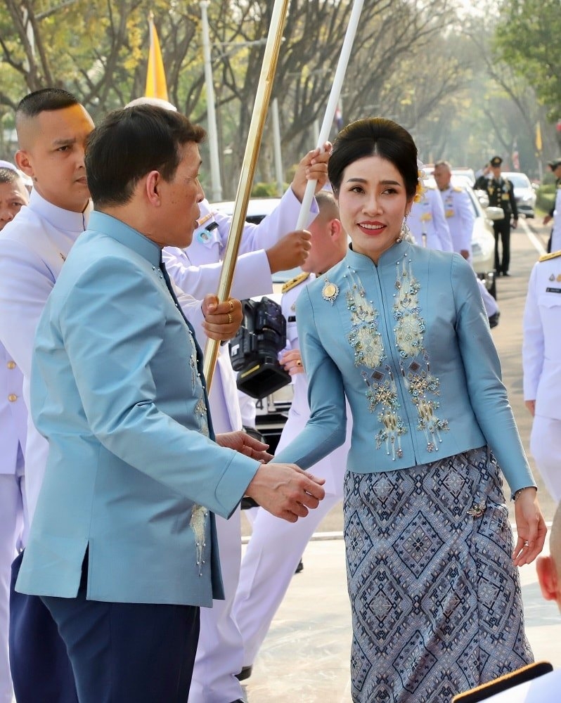 詩妮娜的36歲生日,泰王(Maha Vajiralongkorn)為慶祝詩妮娜生日費盡心思