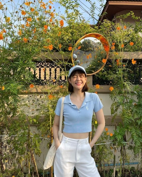 有水腫問題或姿勢不正確都會影響鎖骨的線條感