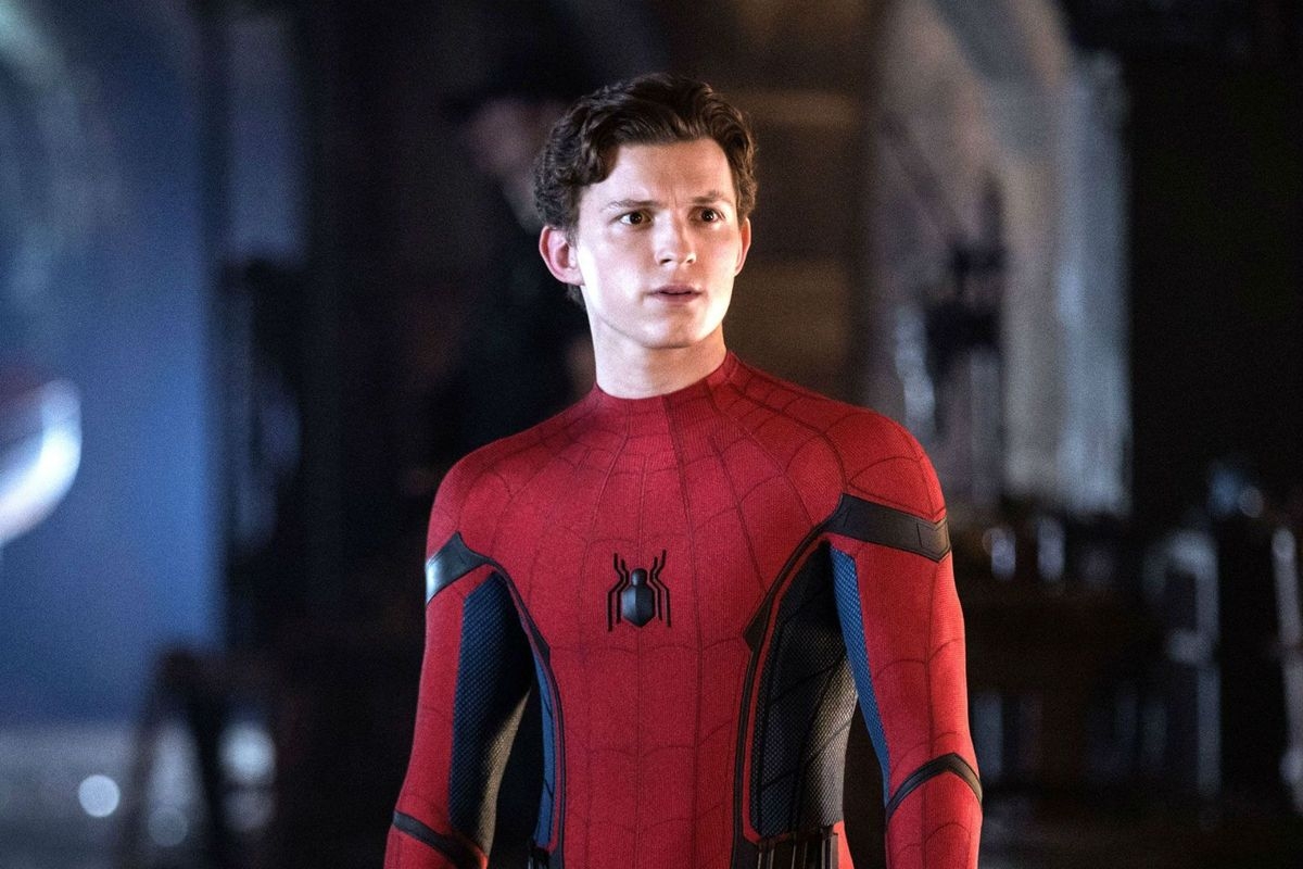 「蜘蛛俠」Tom Holland視像訪問唔著褲?官仔骨骨幕後爆笑一面,網民:係在家工作嘅我