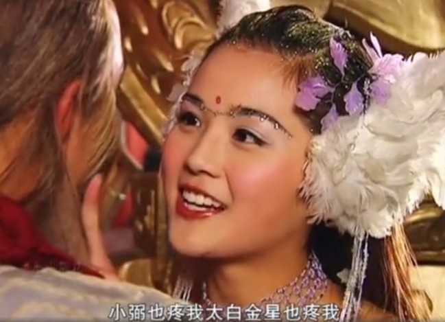由阿Sa飾演的「紫蘭仙子」本身為一株紫蘭花,當她仍是一朵花未成仙時,得到頑石狀的孫悟空保護