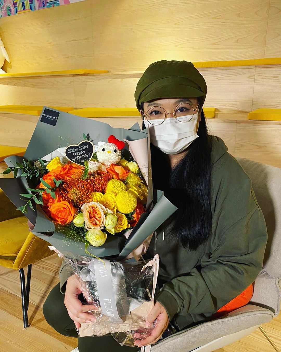 前港姐李珊珊分享抗情緒病經歷,曾因身材走樣被嘲「肥婆」,幸得鄭秀文陪伴將她拉出深淵