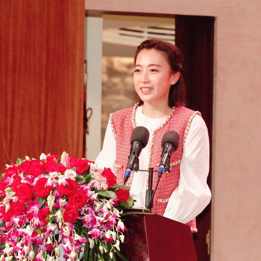 甘比(陳凱韻)將會下周六(27日)起生效其行政總裁一職,除了每年可收取10萬元酬金