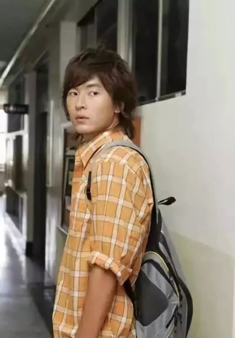 長髮比短髮更好看!金城武、謝霆鋒、馮德倫,盤點港台圈中公認的6位長髮美男子