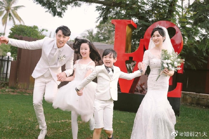 吳尊與老婆林麗吟相戀25週年紀念/對妻子一見鍾情/網民翻舊帳隱婚扮單身