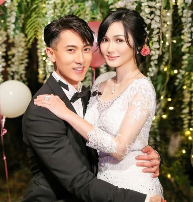 吳尊與老婆林麗吟相戀25週年紀念/對妻子一見鍾情/網民翻舊帳隱婚扮單身