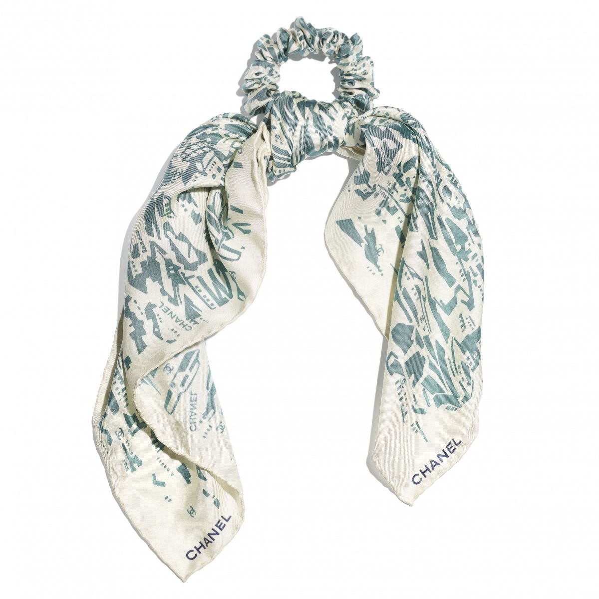 【Chanel 2021】絕美頭飾打造法式優雅,雪白羊皮蝴蝶結、珍珠髮夾5大必備浪漫單品!