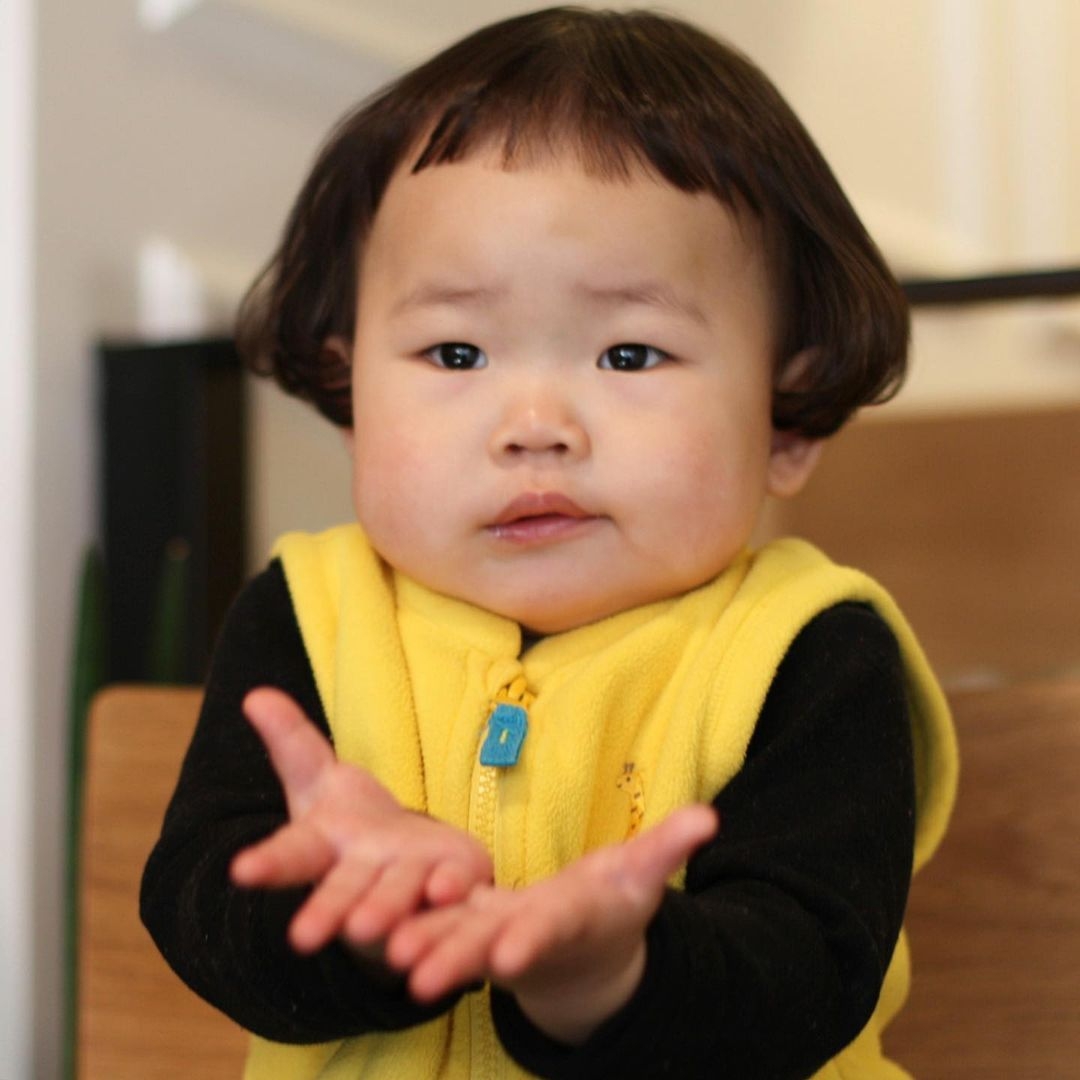 韓國6歲「大嬸系小妹妹」爆紅!超浮誇表情+可愛雙下巴散發超強喜感,吸近14萬粉絲