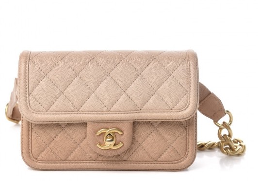 這款超夢幻的 Chanel 手袋名為 Sunset On The Sea Bag ,光聽名字就已經令人心醉~