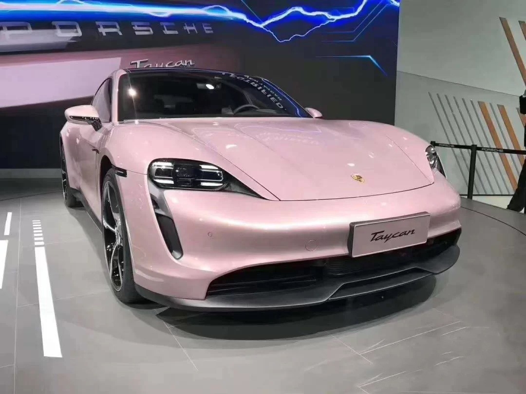 保時捷Taycan冰晶藍/冰莓粉色 夢幻跑車女生最愛 索價港幣百多萬