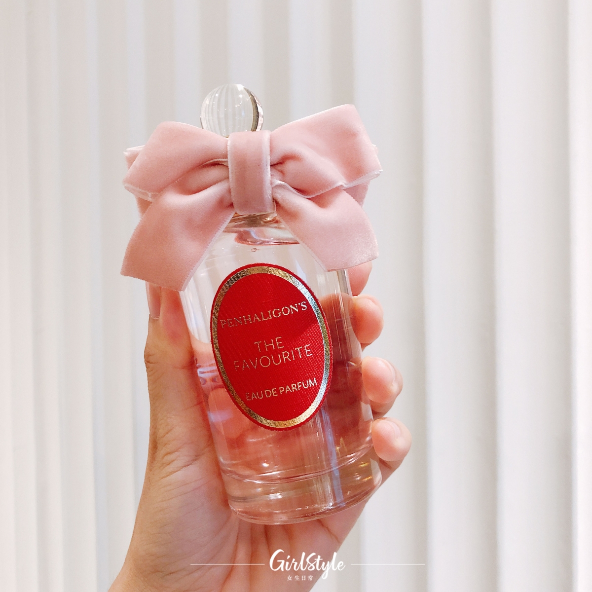 【香水推介2021】英國皇室御用的高檔香氛品牌Penhaligon’s推出「THE FAVOURITE」香水,瓶身以石英粉為主調