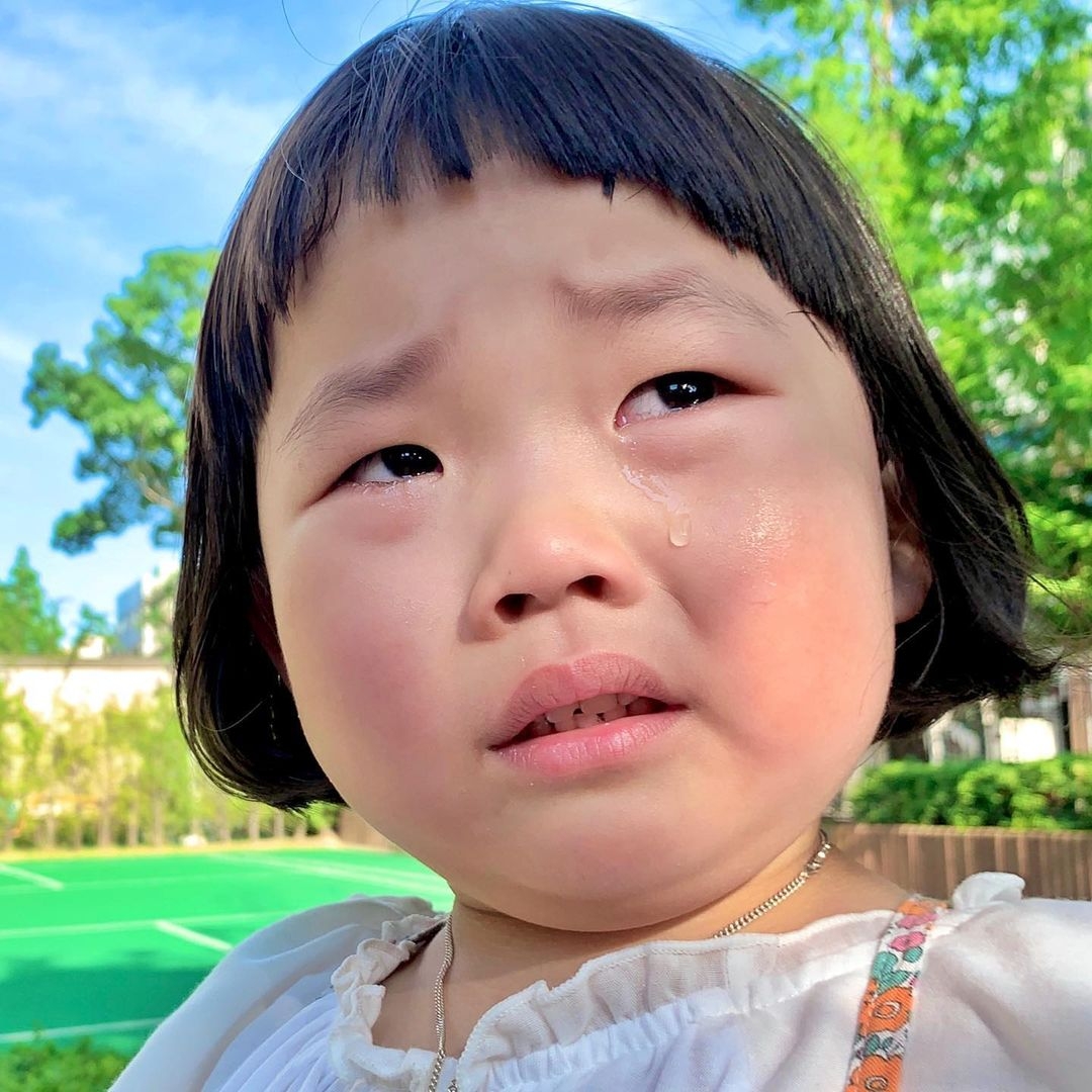 韓國6歲「大嬸系小妹妹」爆紅!超浮誇表情+可愛雙下巴散發超強喜感,吸近14萬粉絲