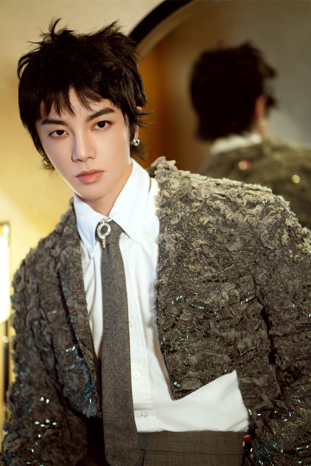 華晨宇張碧晨未婚生女搏嫁入豪門/華晨宇給2.4億安家費拒婚/新歡樊博藝