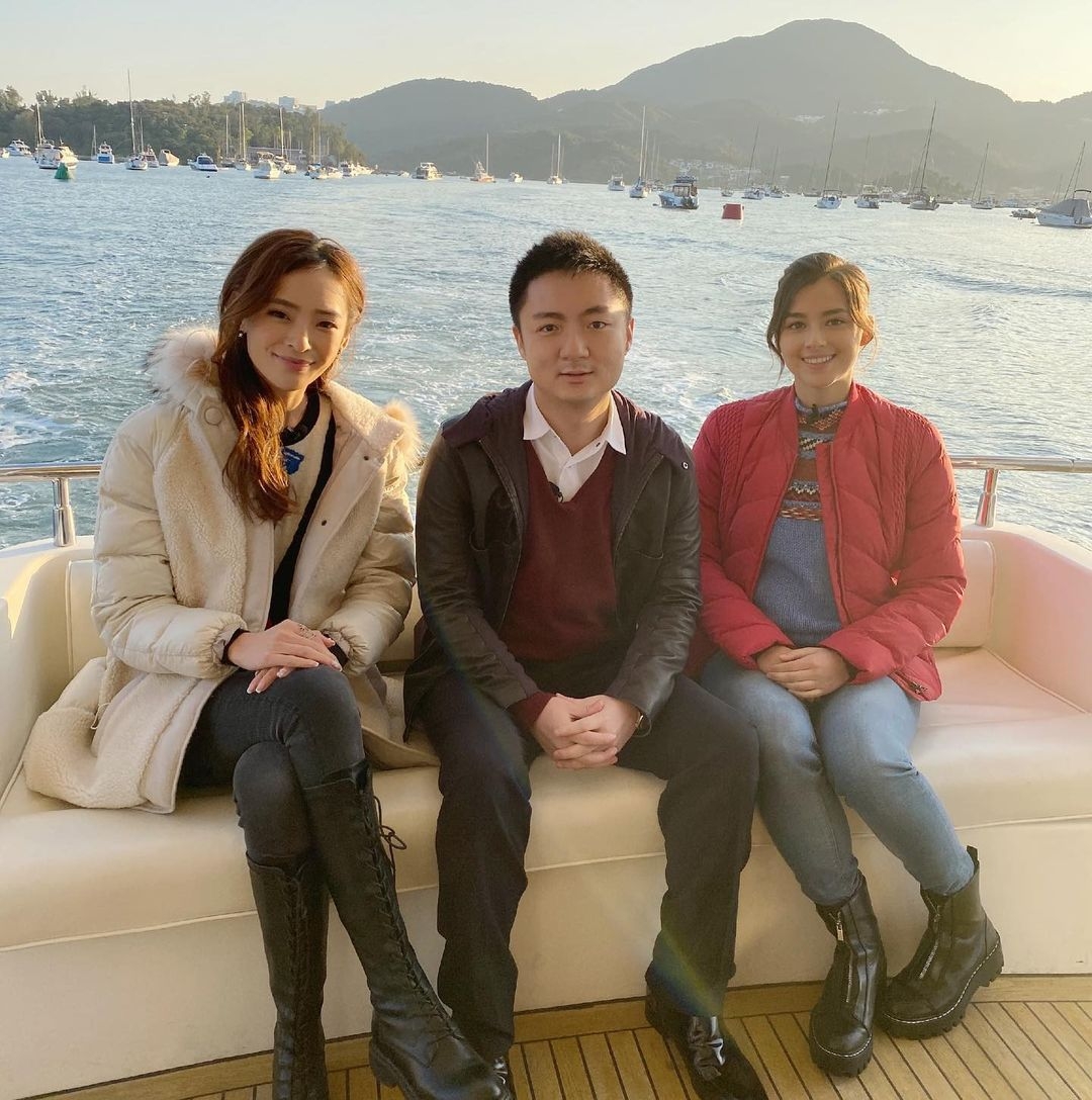 雖然鍾培生身邊常常有不少美女氹氹轉,不過原來他直言自己暗戀了初戀女友十幾年,甚至到24歲時才正式追到她,可惜戀情持續五個月就分手。