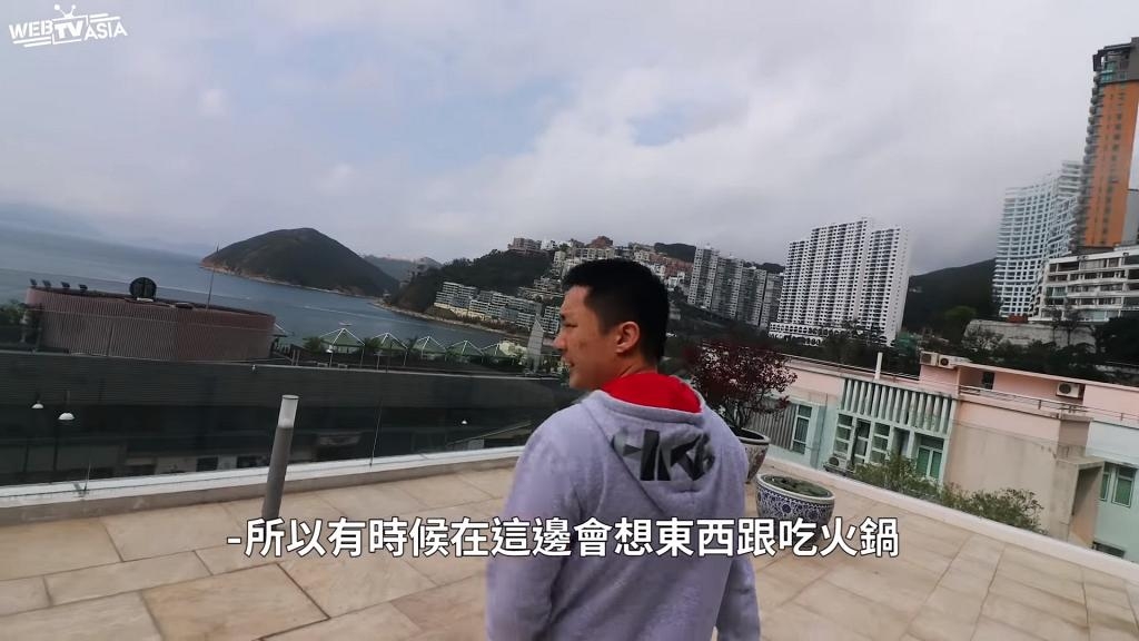 鍾培生更表示,自己也數不清楚家裡有多少個工人姐姐,認真誇張!