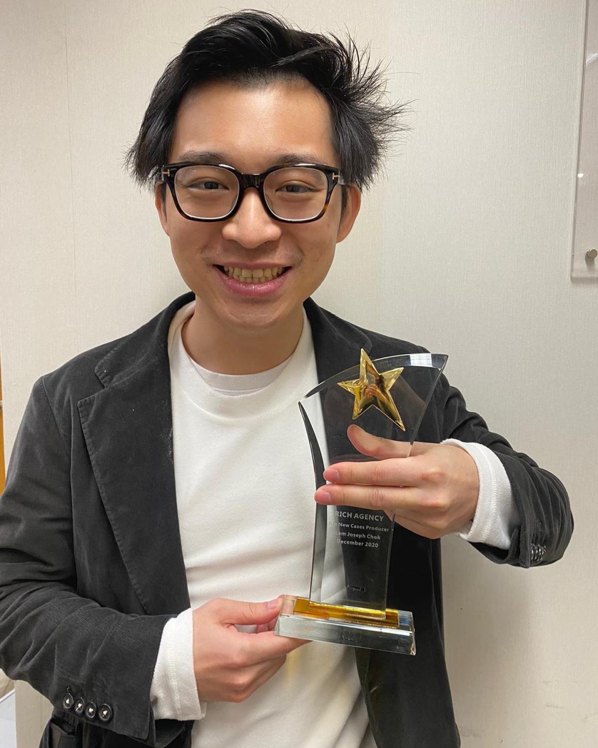 林作半價賣Brioni西裝籌100萬/裕美有錢唔幫